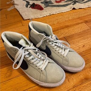 Nike Gray Sneakers Minimalist Design